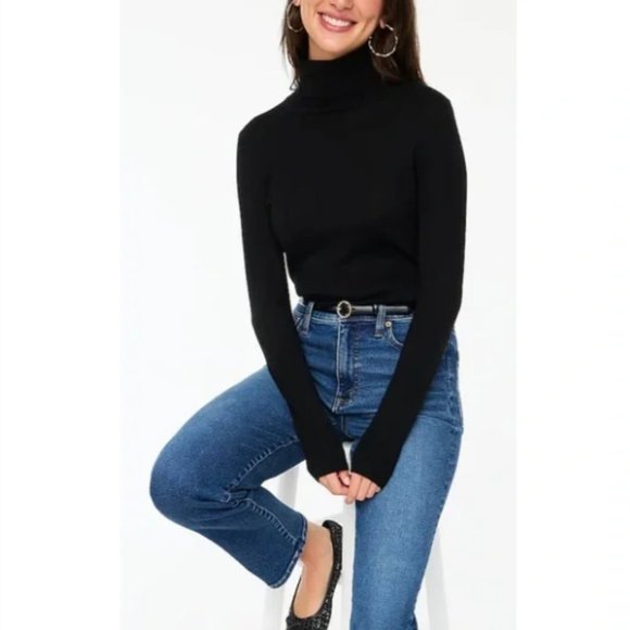 J. Crew Sweaters - NWT J. Crew Machine-Washable Merino Wool Blend Turtleneck Size Small S NEW
